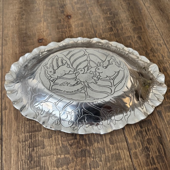 Arthur Court Bunny Serving Bowl/Platter - Picture 3 of 3